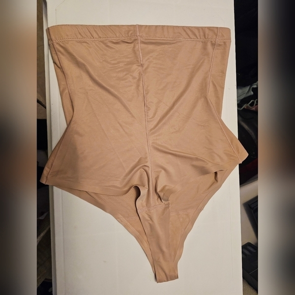 Spanx Women's High-Waist Shaping Thong - Beige - Picture 5 of 7